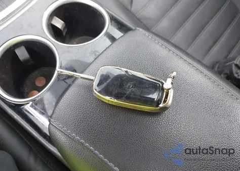 2013 Ford Fusion Se z USA, uszkodzony, nr VIN 3FA6P0HR6DR381437